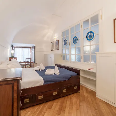 Campitelli Fascinating * روما